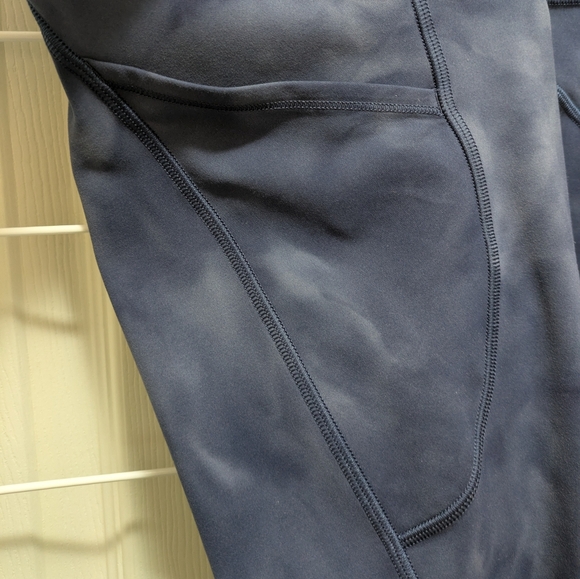 Lululemon Invigorate High-Rise Crop 23"Diamond Dye - Picture 4 of 7